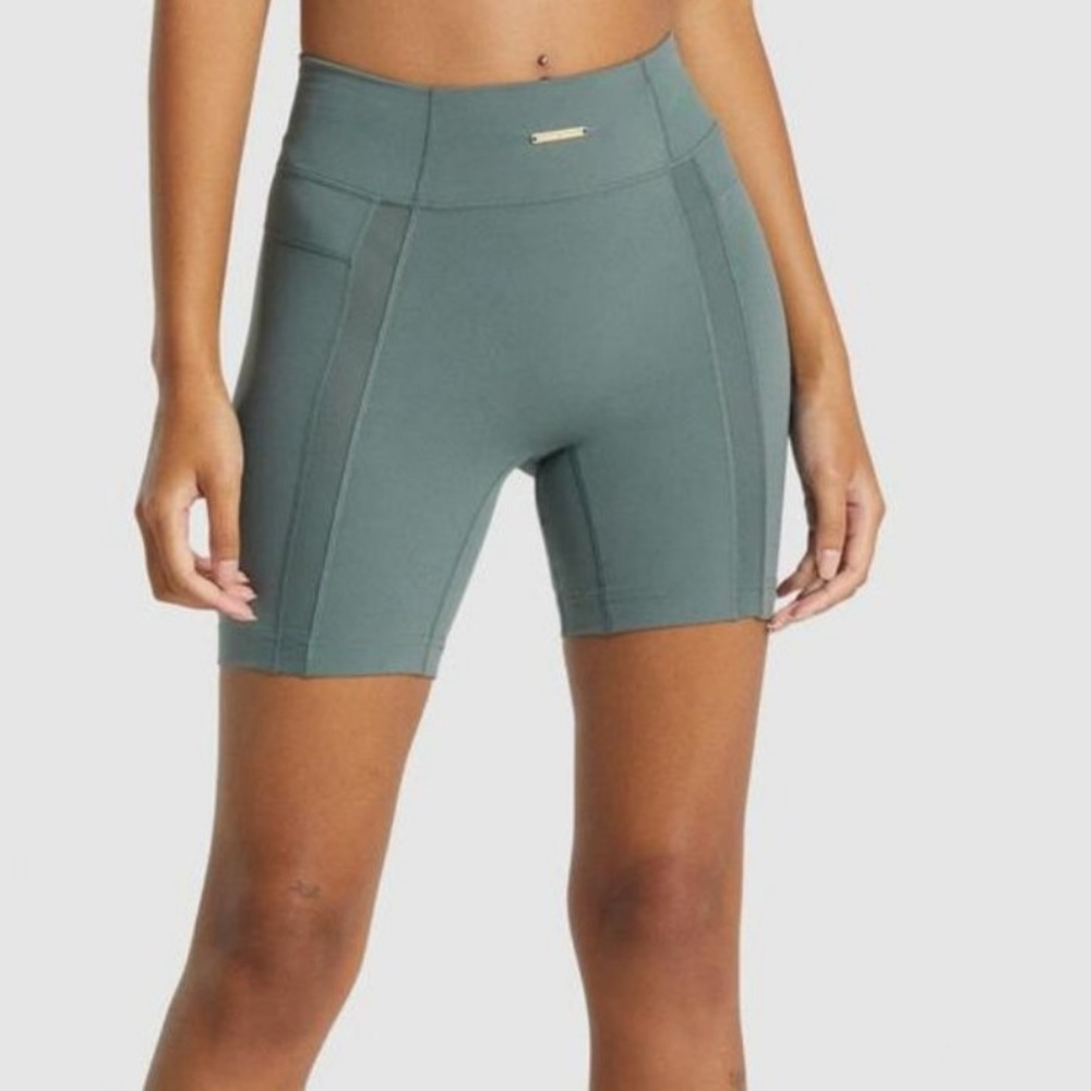 Gymshark Whitney Mesh Shorts - Eucalyptus - SMALL